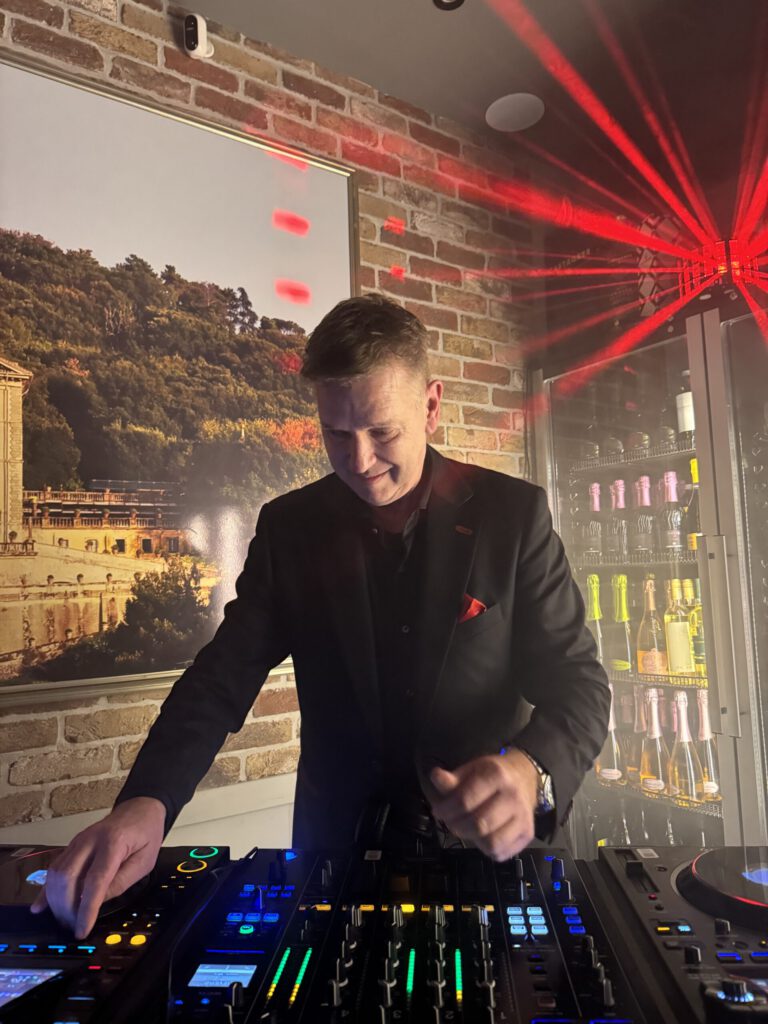 Schwarz-Rot: Den Beat im Blut